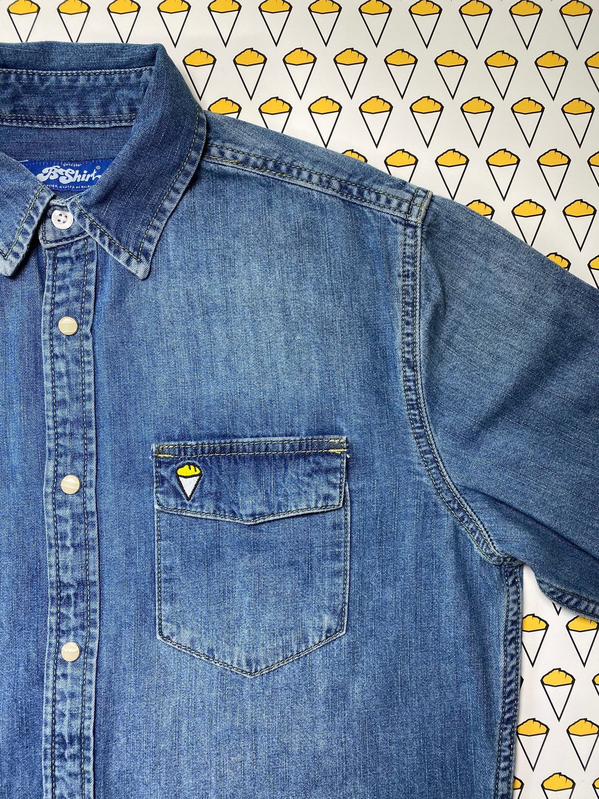 Unisex overhemd met frietprint | Jeans