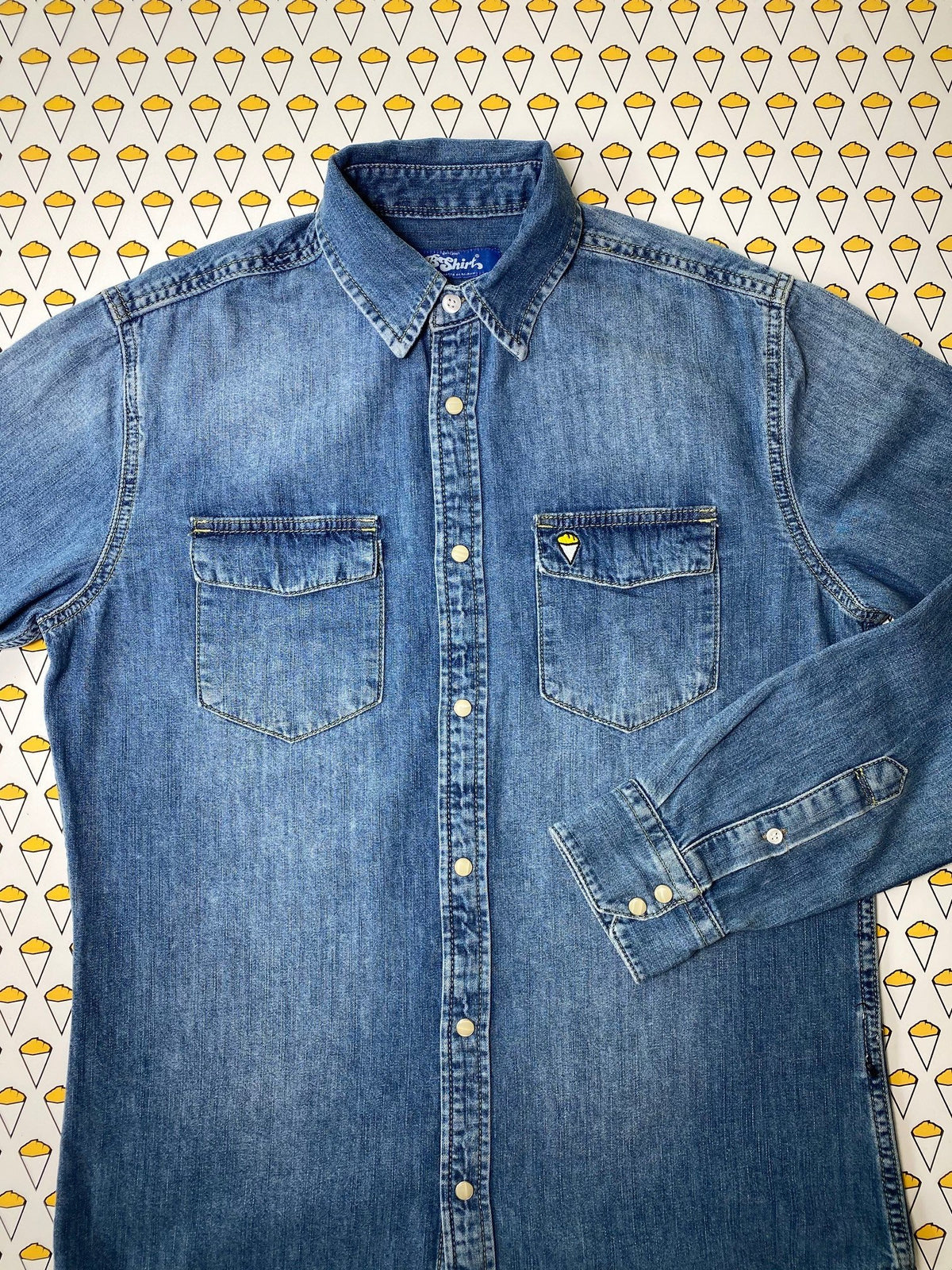 Unisex overhemd met frietprint | Jeans